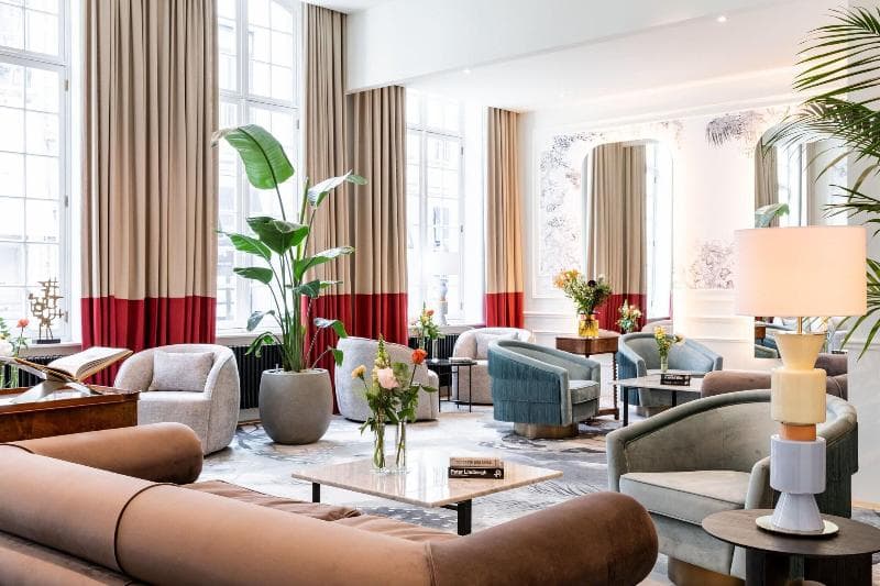 Sapphire House Antwerp, Autograph Collection 3
