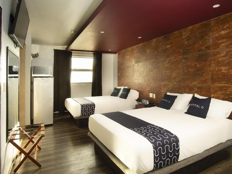 Capital O Hotel Rose, Ensenada 2