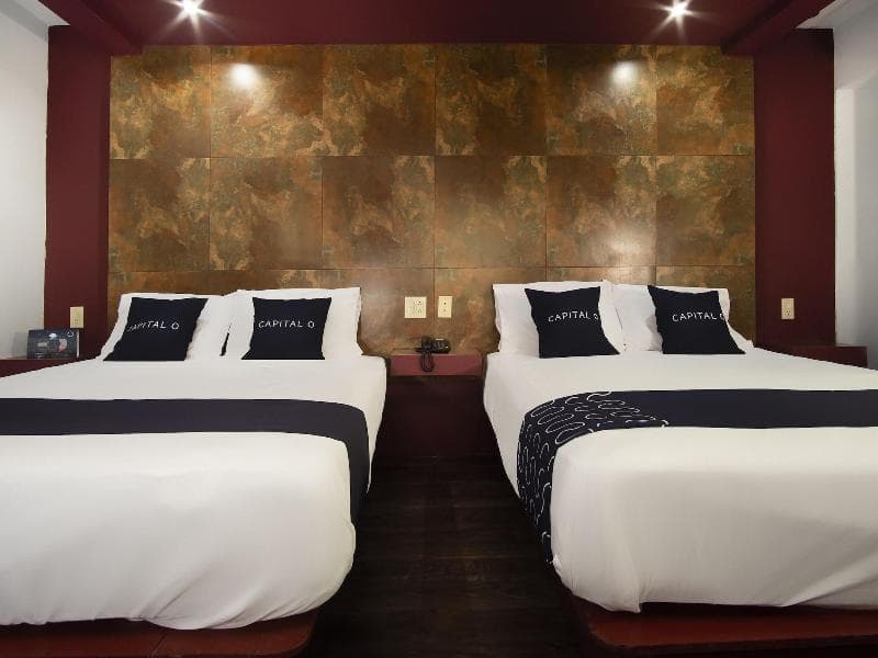 Capital O Hotel Rose, Ensenada 3