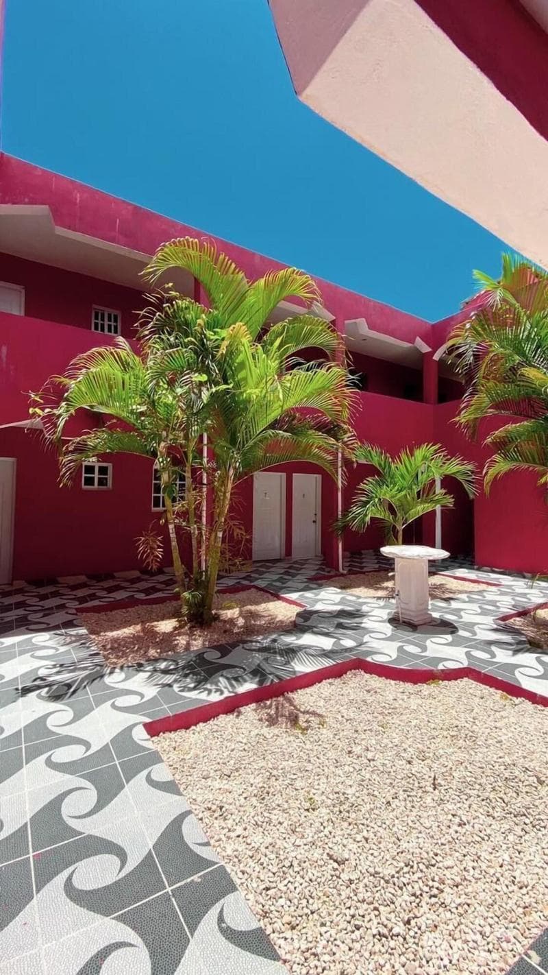 Hotel Punto 4 3
