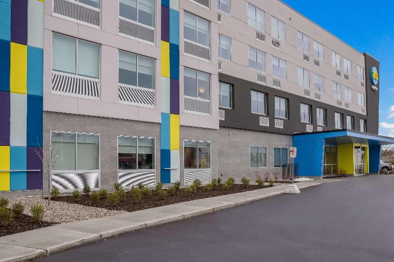 Tru by Hilton Traverse City 2