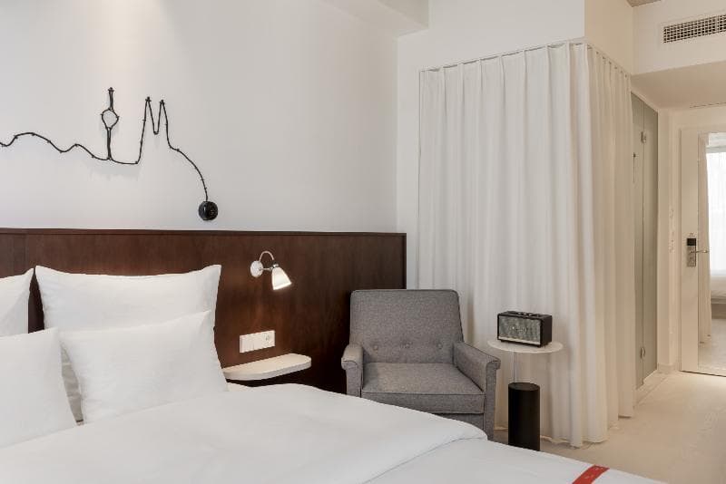 Ruby Ella Hotel & Bar 2