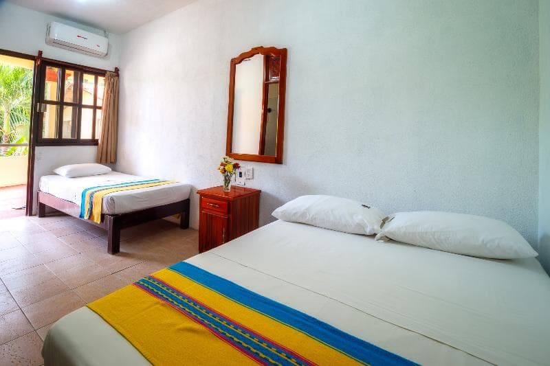 Hotel Y Bungalows Acuario 2