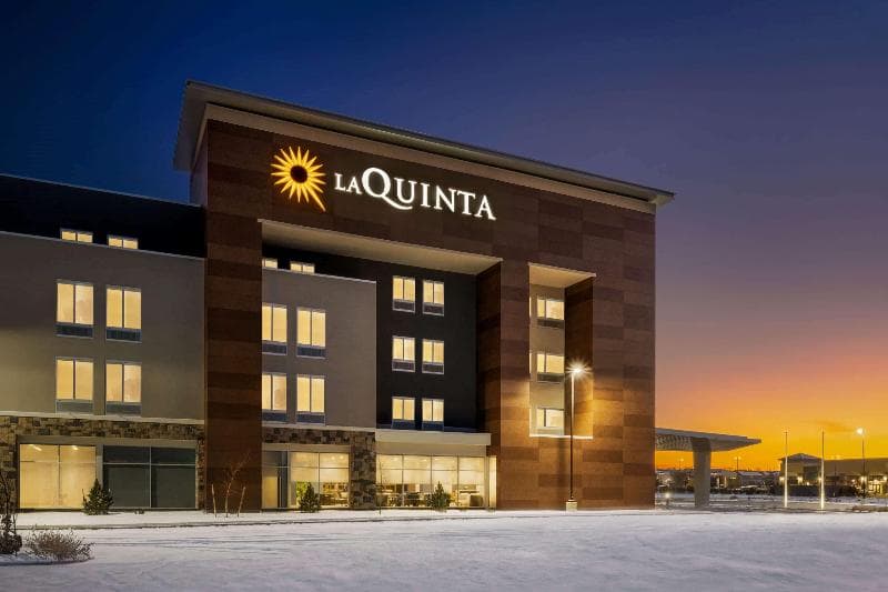 La Quinta Inn & Suites by Wyndham Denver Parker 5