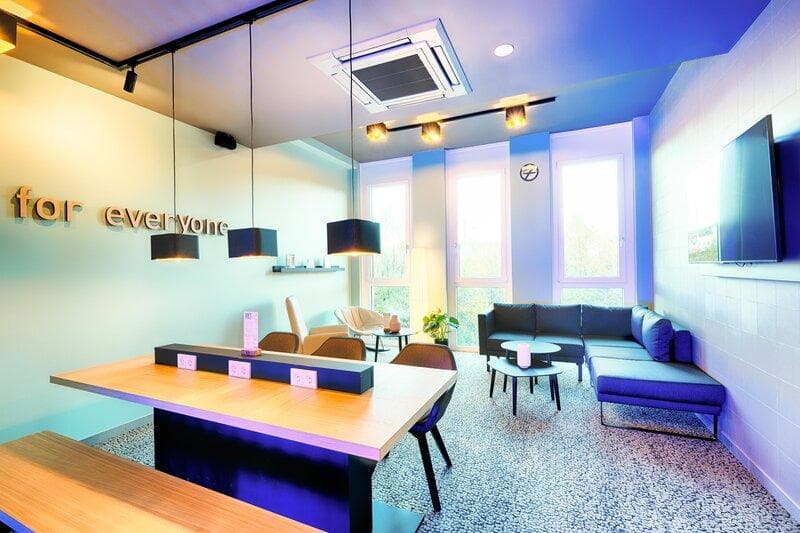 B&B HOTEL Nürnberg-West 4