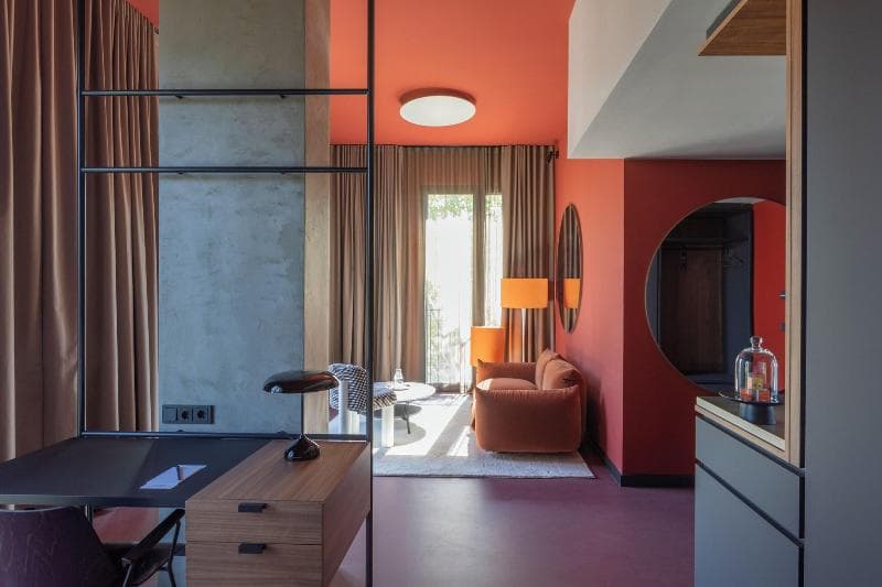 Emilu Hotel 4