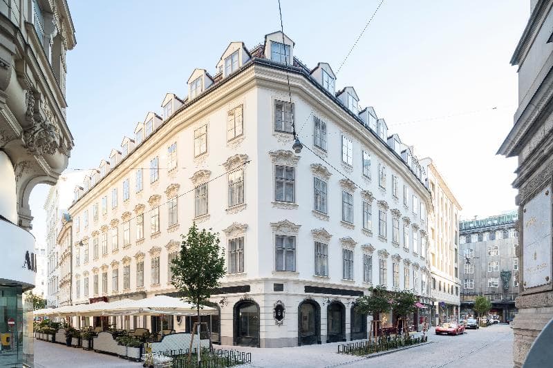 The Leo Grand Hotel 5
