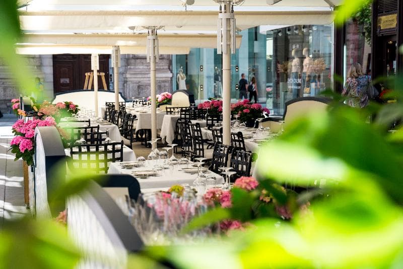 The Leo Grand Hotel 4
