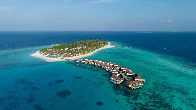 Avani+ Fares Maldives Resort 3