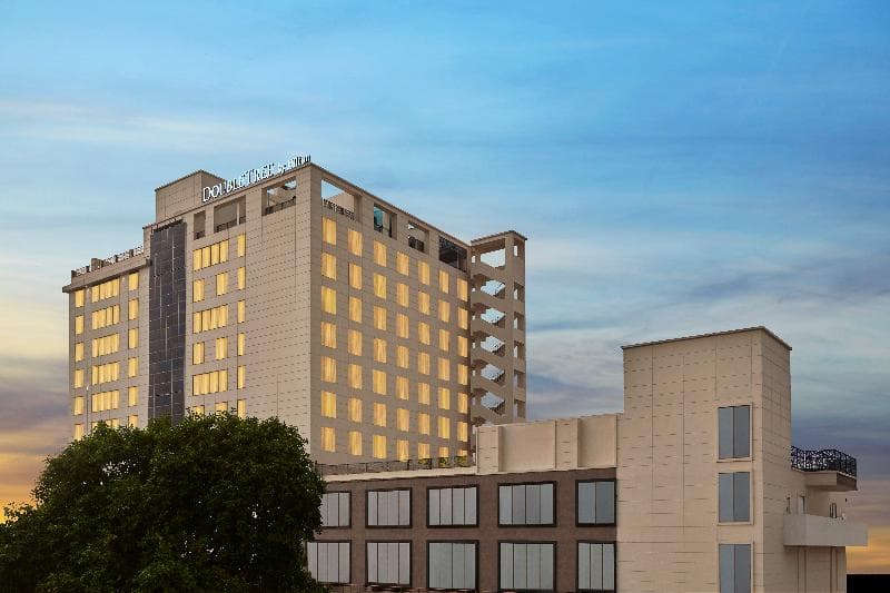DoubleTree by Hilton Varanasi photo 1
