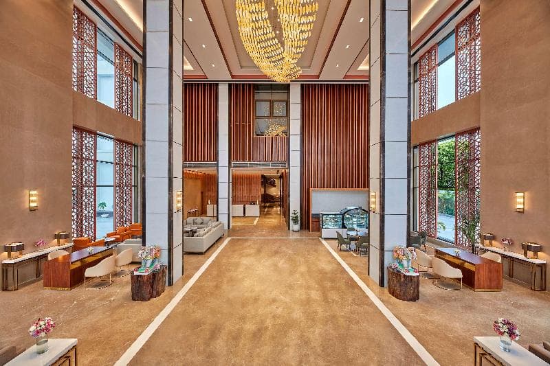 DoubleTree by Hilton Varanasi 5