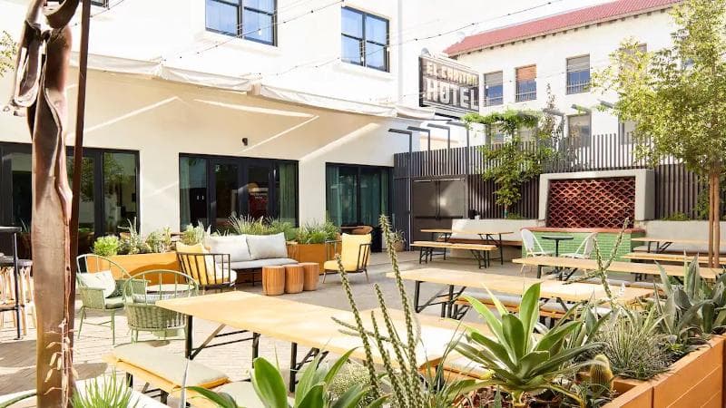 El Capitan Hotel 5