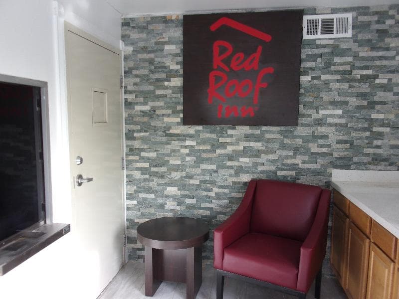Red Roof Inn Los Angeles  Bellflower 2