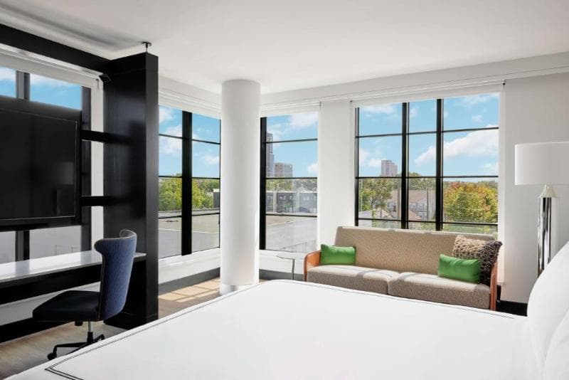 The Godfrey Detroit, Curio Collection by Hilton 3