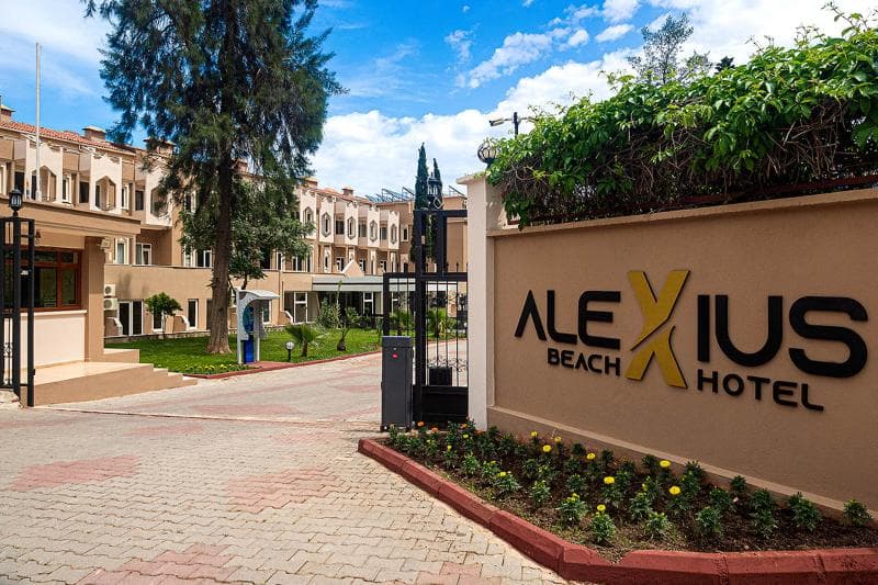 Alexius Beach Hotel 3
