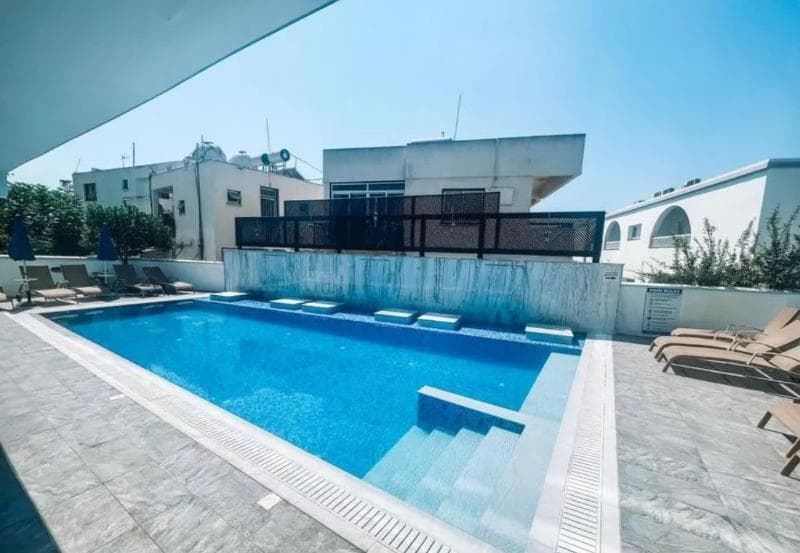 Sunny Blue Hotel 1