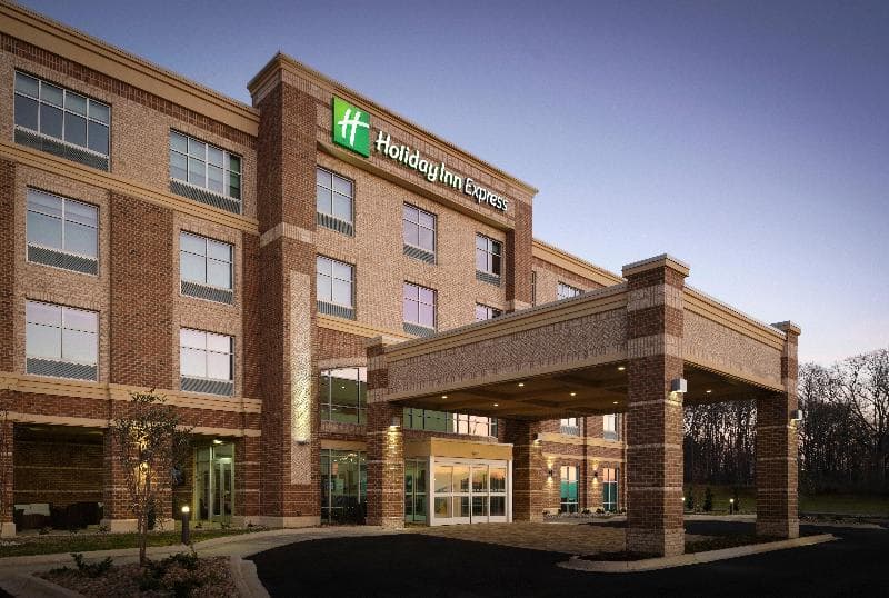 Holiday Inn Express Jackson - Ridgeland 2