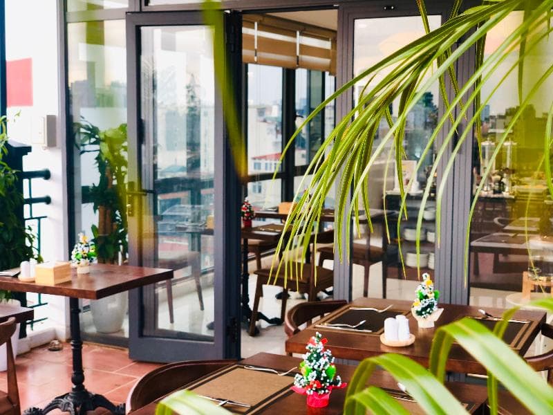 Singita Classy Boutique Hotel main