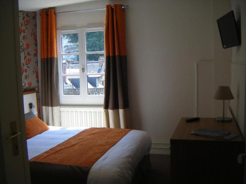 Logis Hotel Les Cepages 4