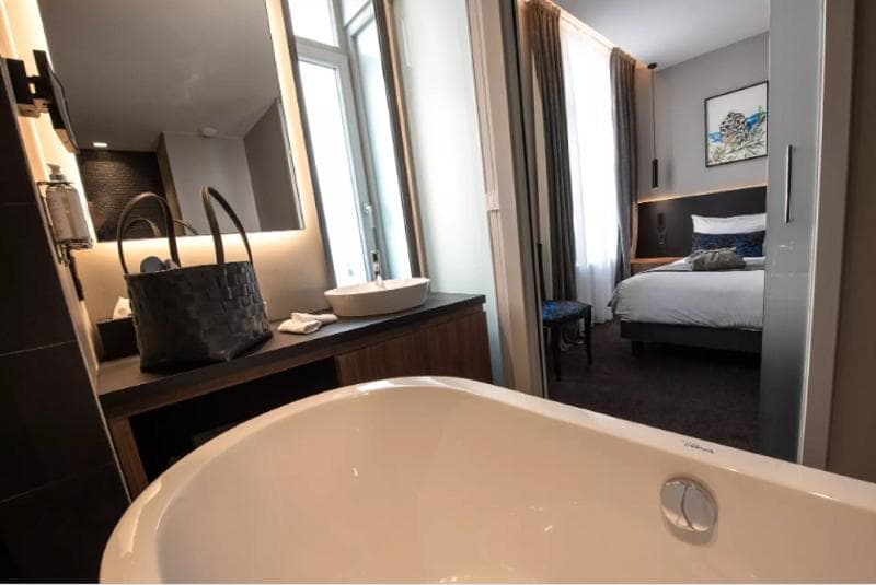 Best Western Premier Le Chapitre Hotel & Spa 4