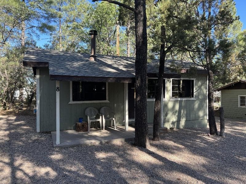 Hidden Rest Cabins & Resort 4