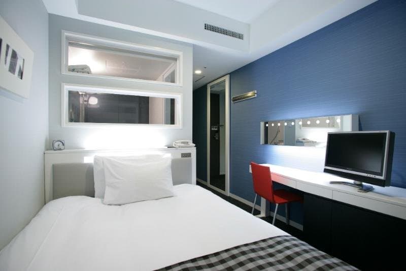 Sotetsu Fresa Inn Shimbashi-Karasumoriguchi 4