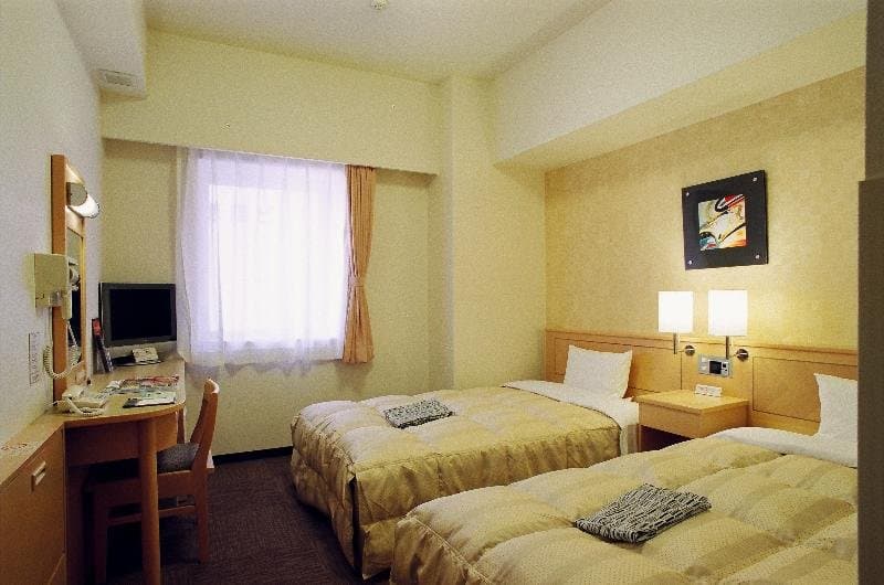 Route-Inn Naha Tomariko 4