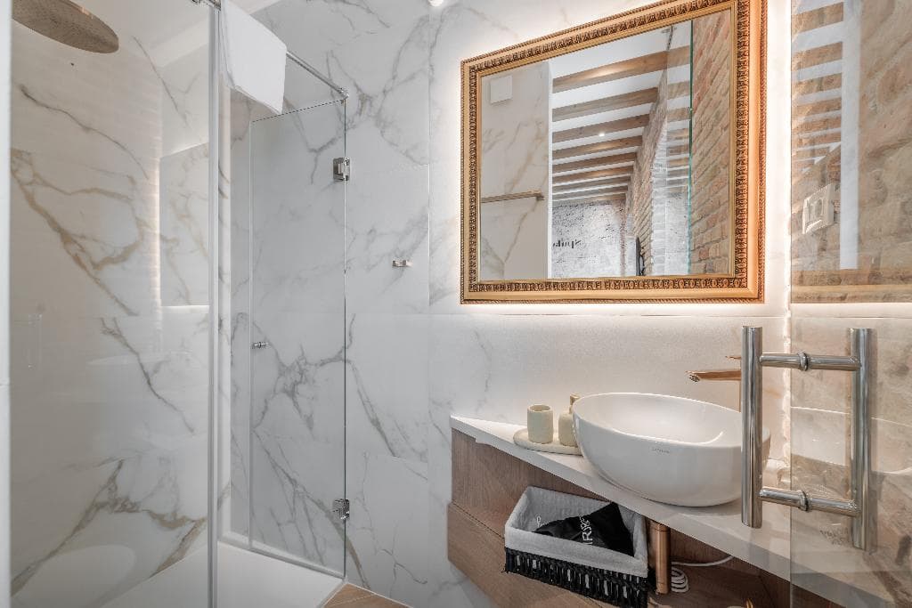 Grand Palace Luxury Retreat - Tale Of The Sea main
