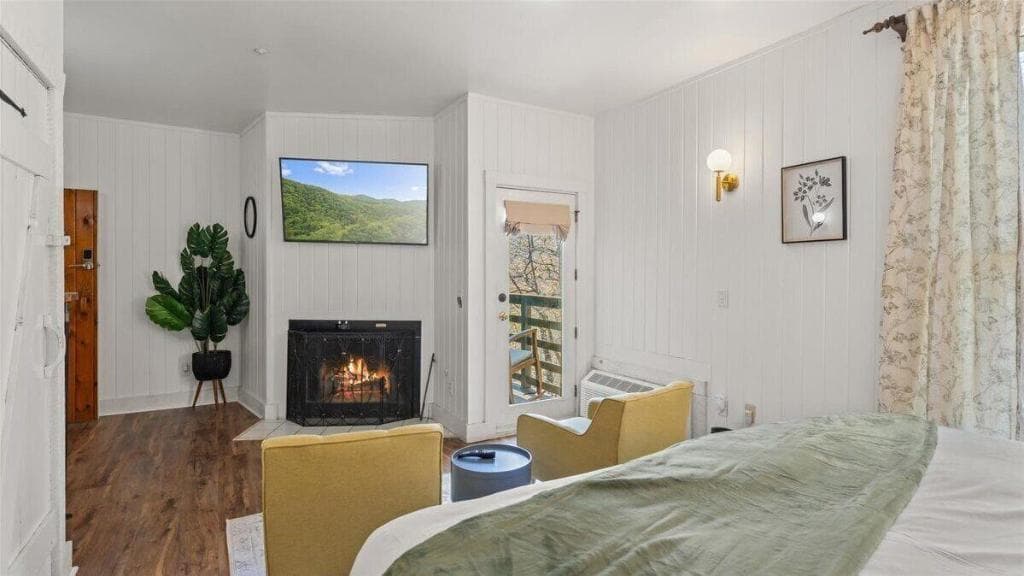 Laurel Valley Mountain Retreat 4