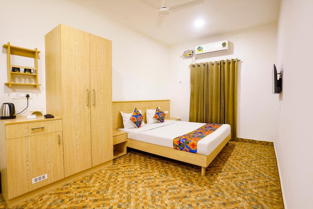 Vibes Hotel 4