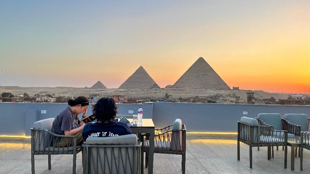 Pyramids Hotel main