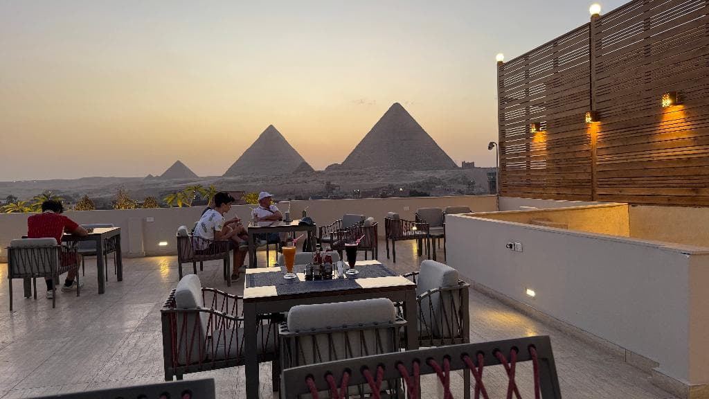 Pyramids Hotel 4