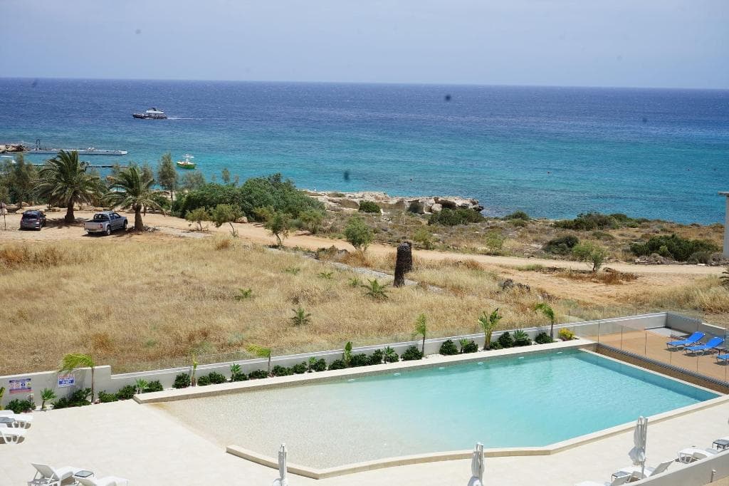 Emerald Bay Suites 4