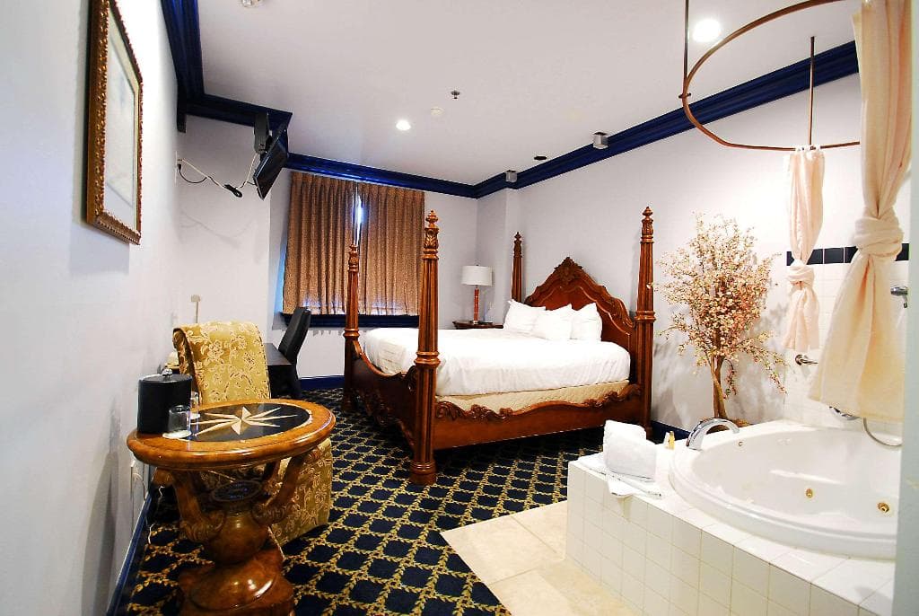 Chateau Avalon, Ascend Hotel Collection 3