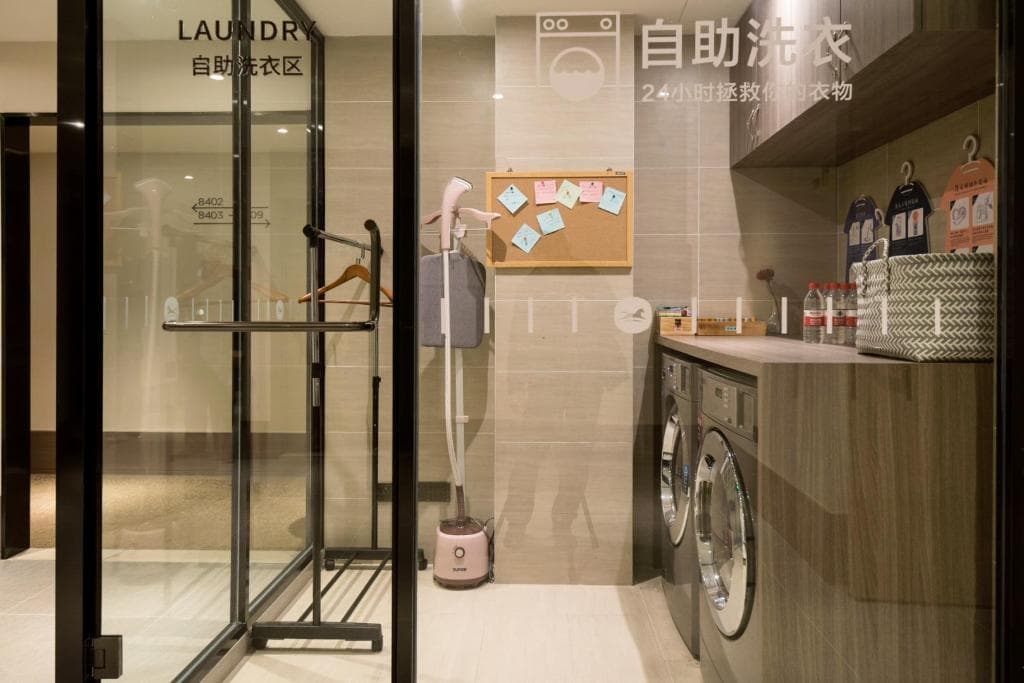 Hanting Hotel(New Store At The South Gate Of The M 3