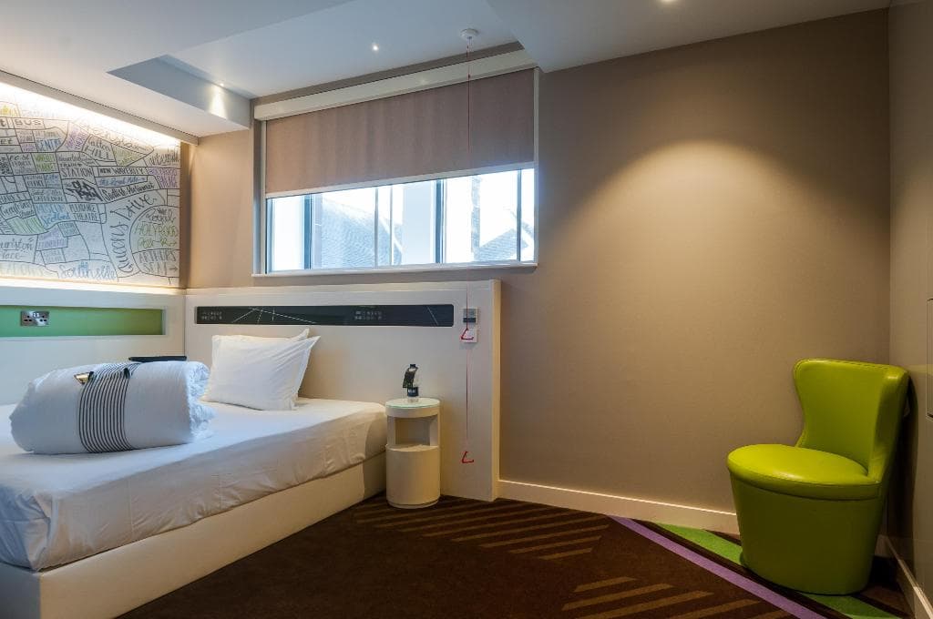 Hub by Premier inn Edinburgh City Centre, Rose Street 5