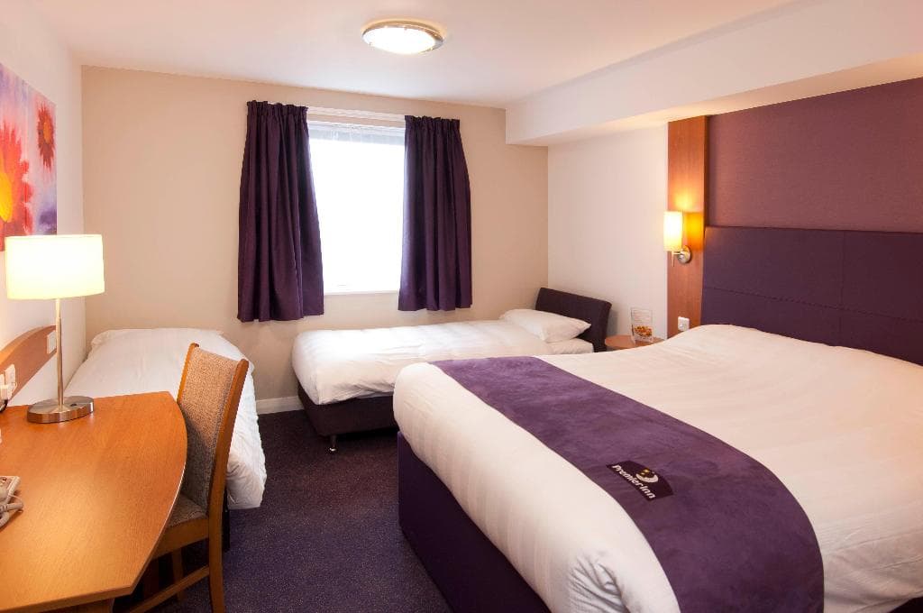 Premier Inn Solihull Town Centre 5