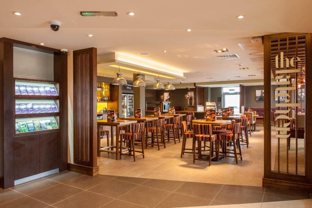 Premier Inn Witney 4