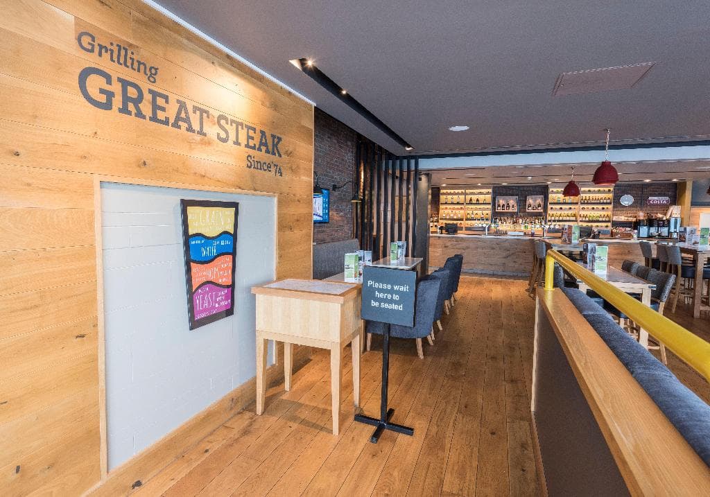 Premier Inn Birmingham South Longbridge Station 4