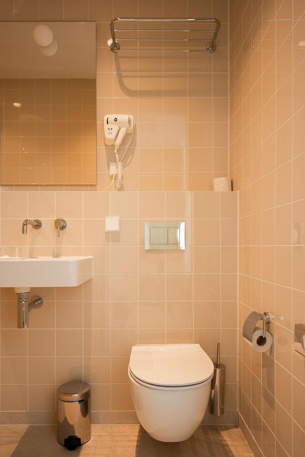 171. Urban Design Hotel 2