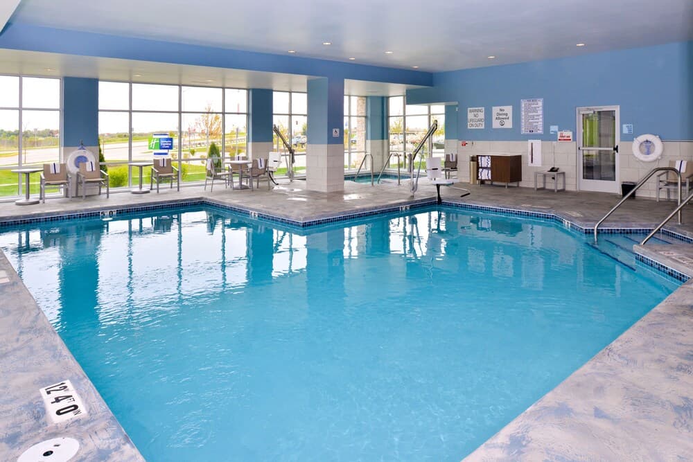 Holiday Inn Express And Suites Madison main