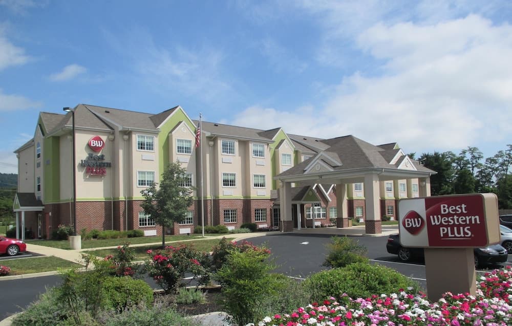 Best Western Plus Harrisburg Mechanicsburg main