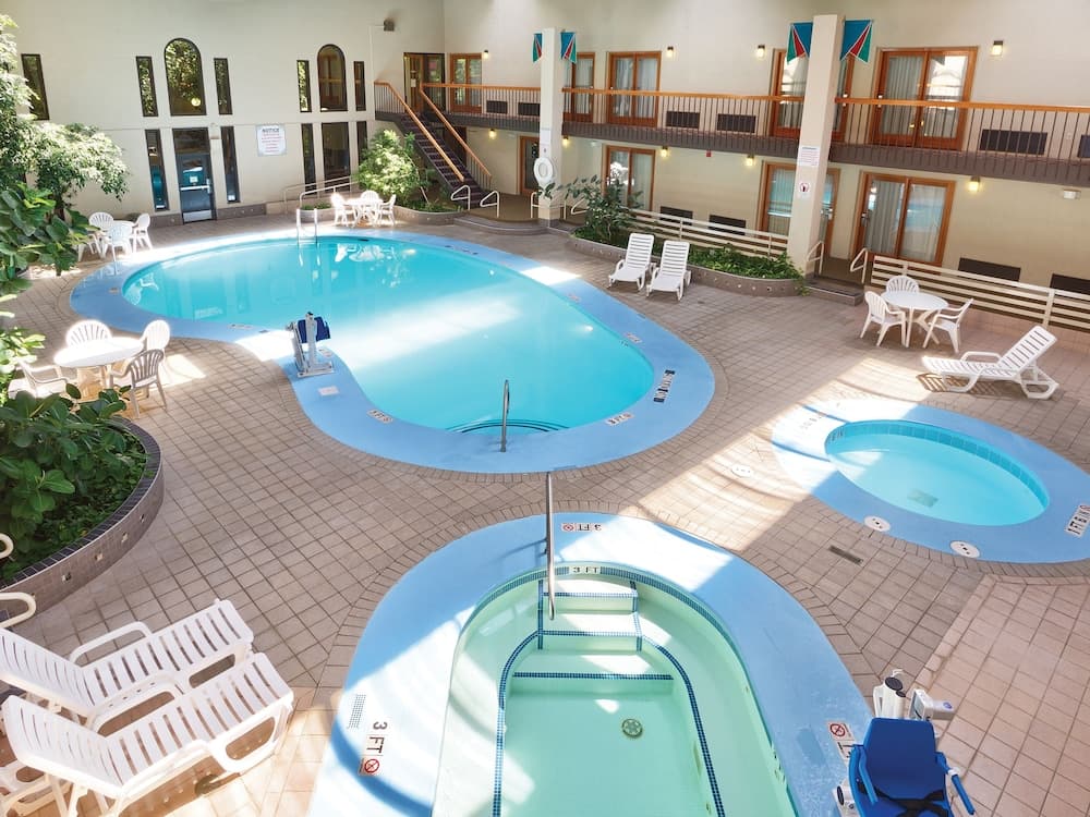 Ramkota Hotel & Conference Center main