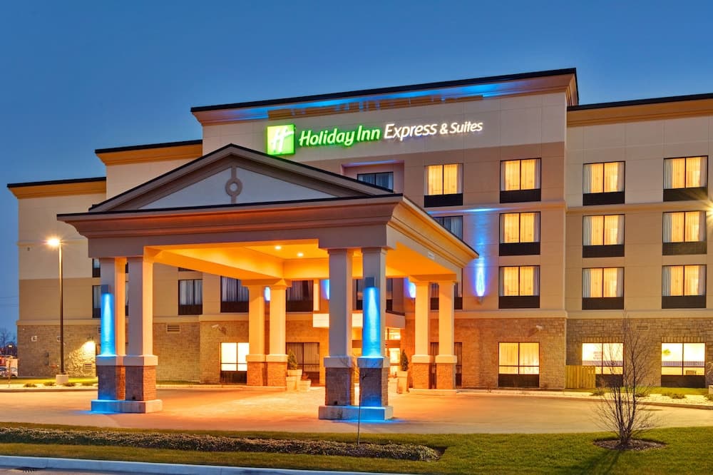 Holiday Inn Express & Suites Brockville main