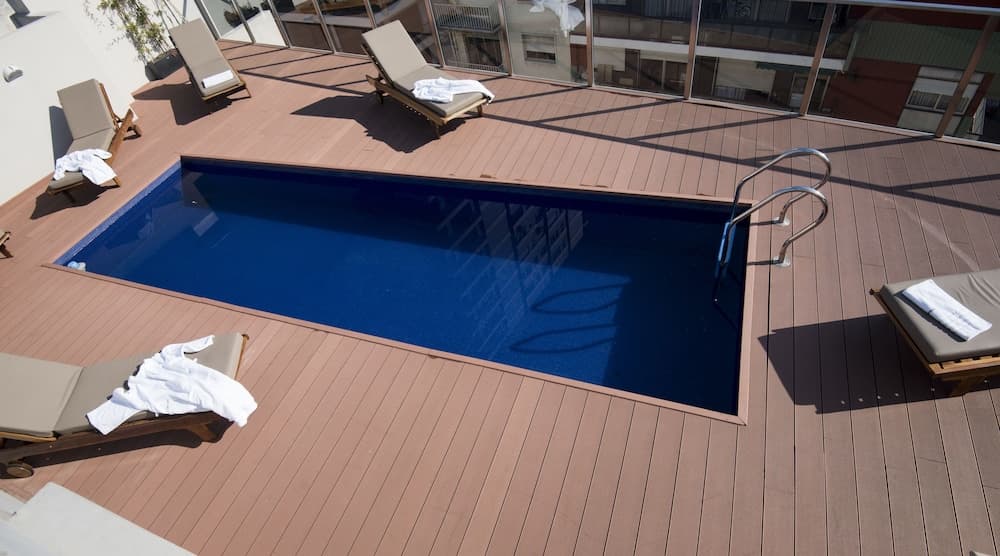 Arc Arenales Studios & Suites main
