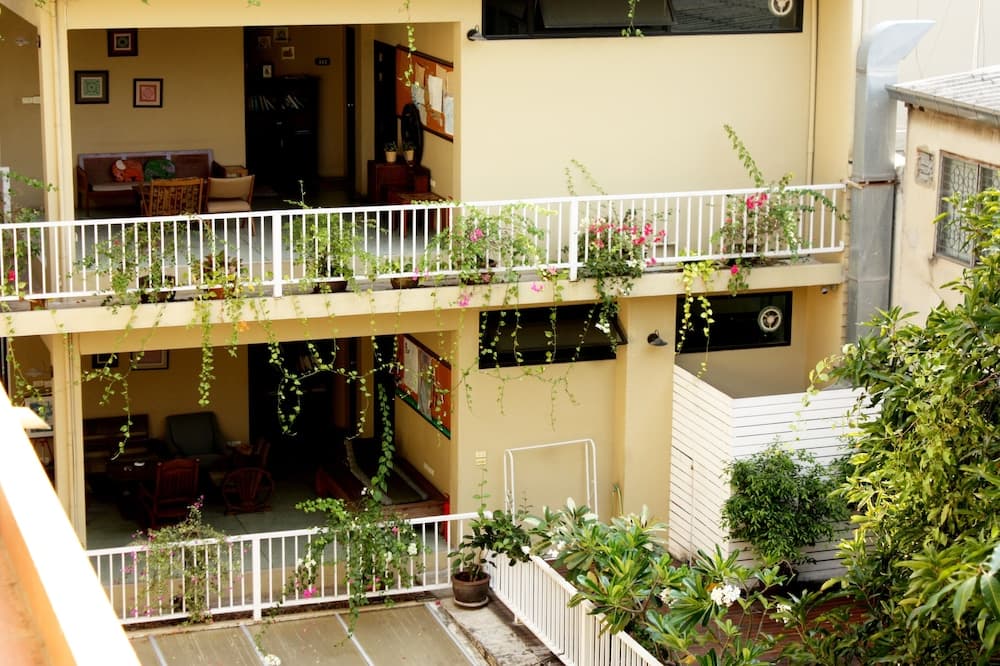 Feung Nakorn Balcony main