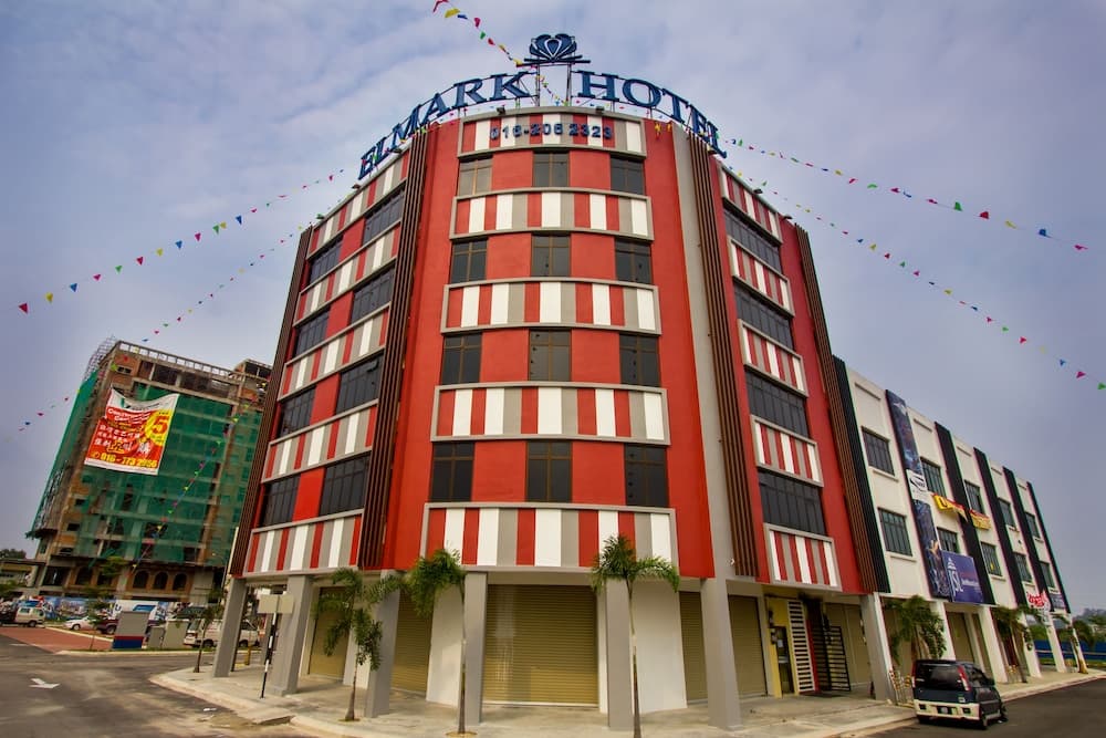 Hotel Zamburger Mak Ros main