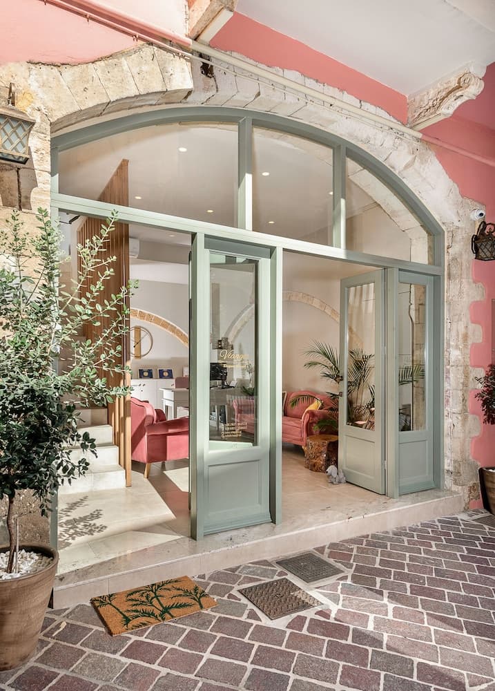 Viaggio Elegant Rooms main