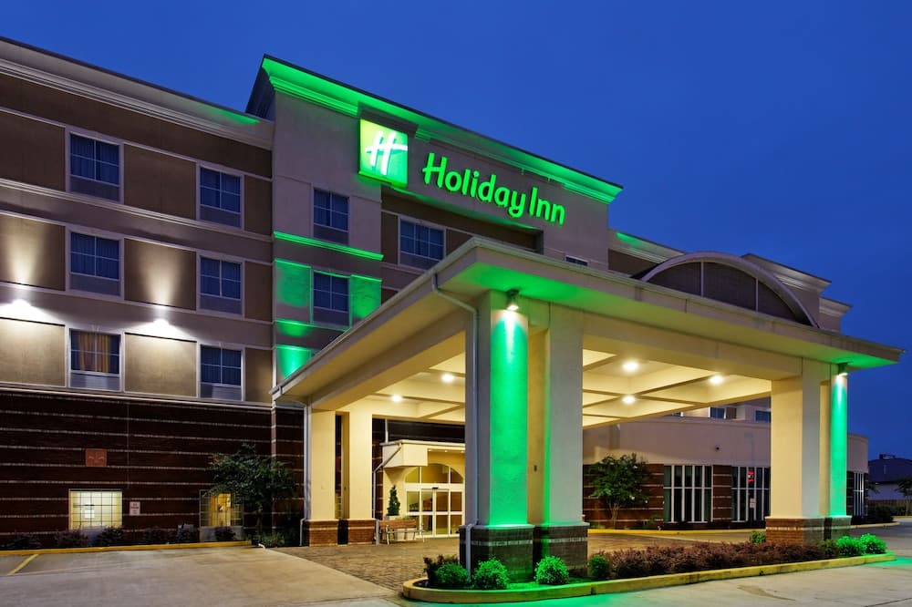 Holiday Inn Batesville main