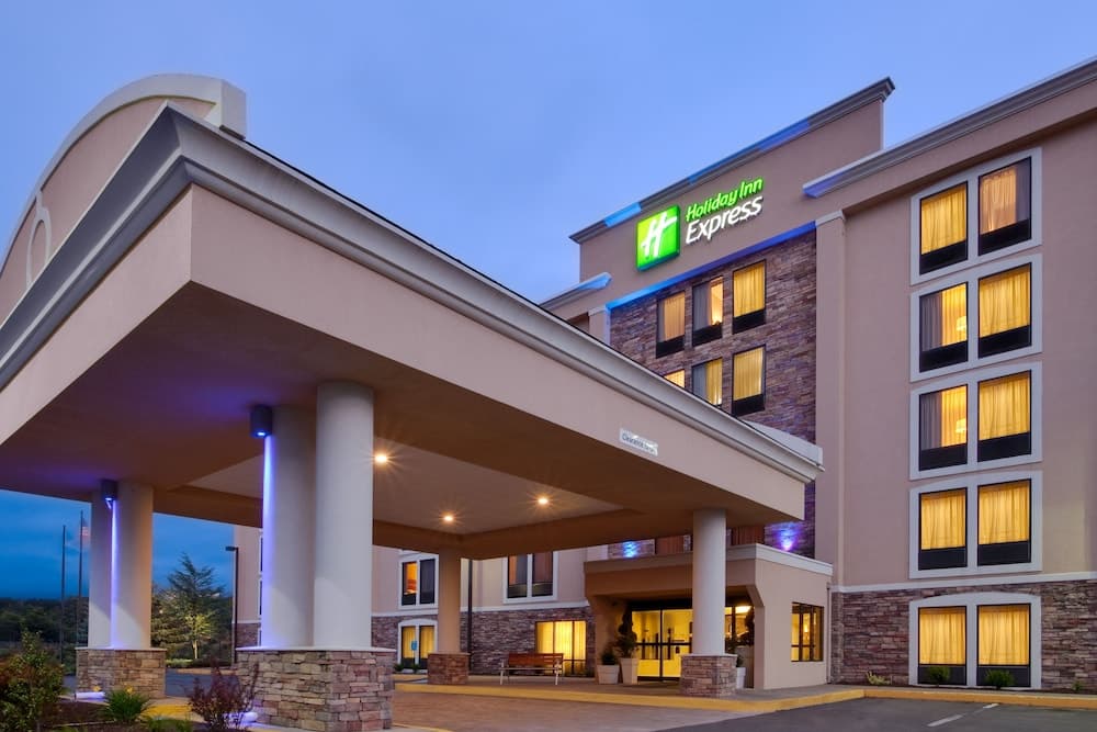 Holiday Inn Express Wilkes Barre East main